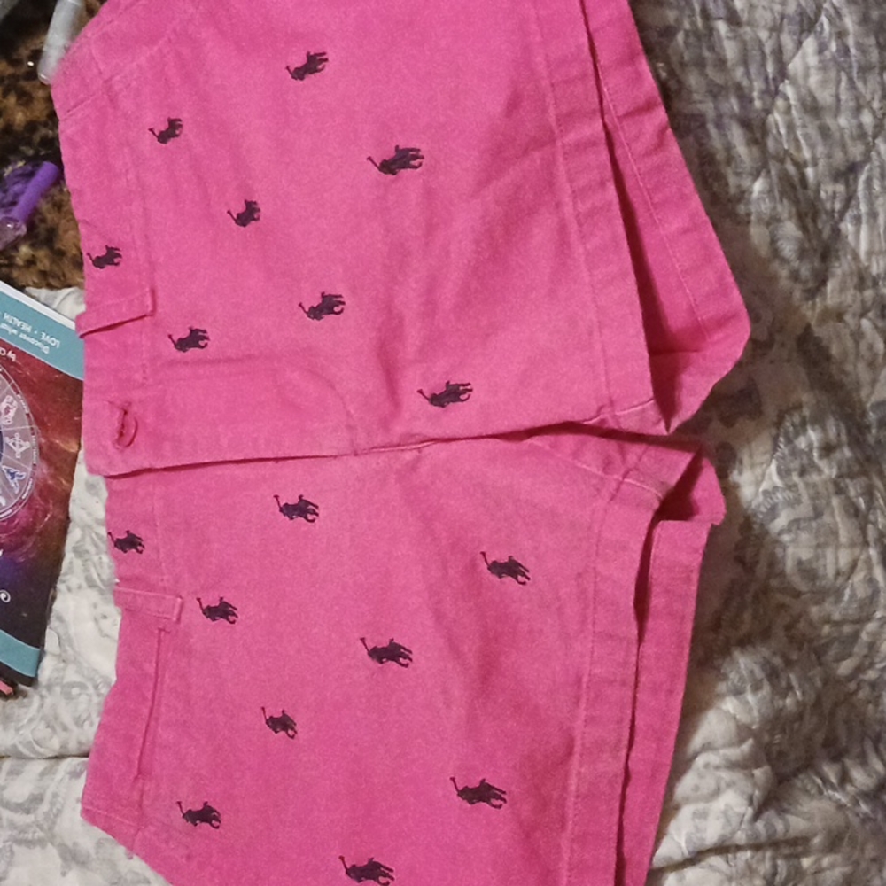 Shorts - Picture 3 of 5